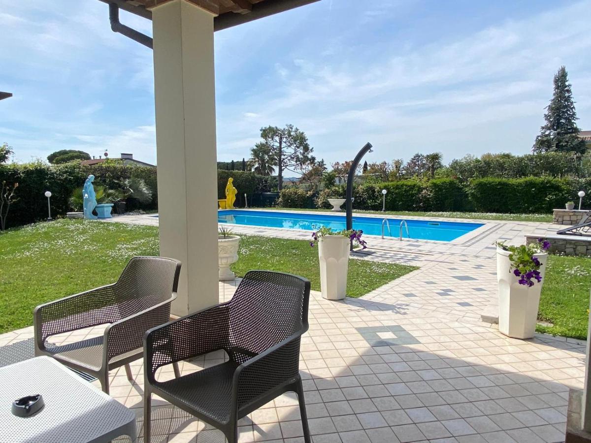 La Dolce Vita - Private Villa With Pool Moniga del Garda Dış mekan fotoğraf