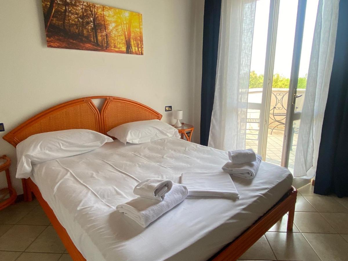 La Dolce Vita - Private Villa With Pool Moniga del Garda Dış mekan fotoğraf